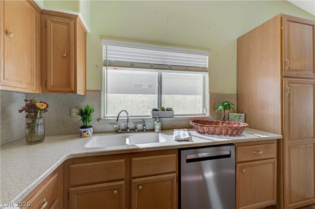 1112 Indiana Court Henderson, NV 89015 - Photo 25 of 77