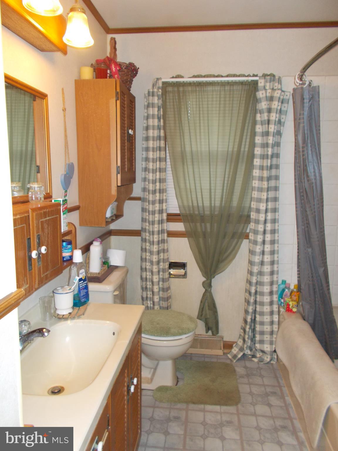 16613 Fairview Road Hagerstown, MD 21740 - Photo 15 of 22 Bath