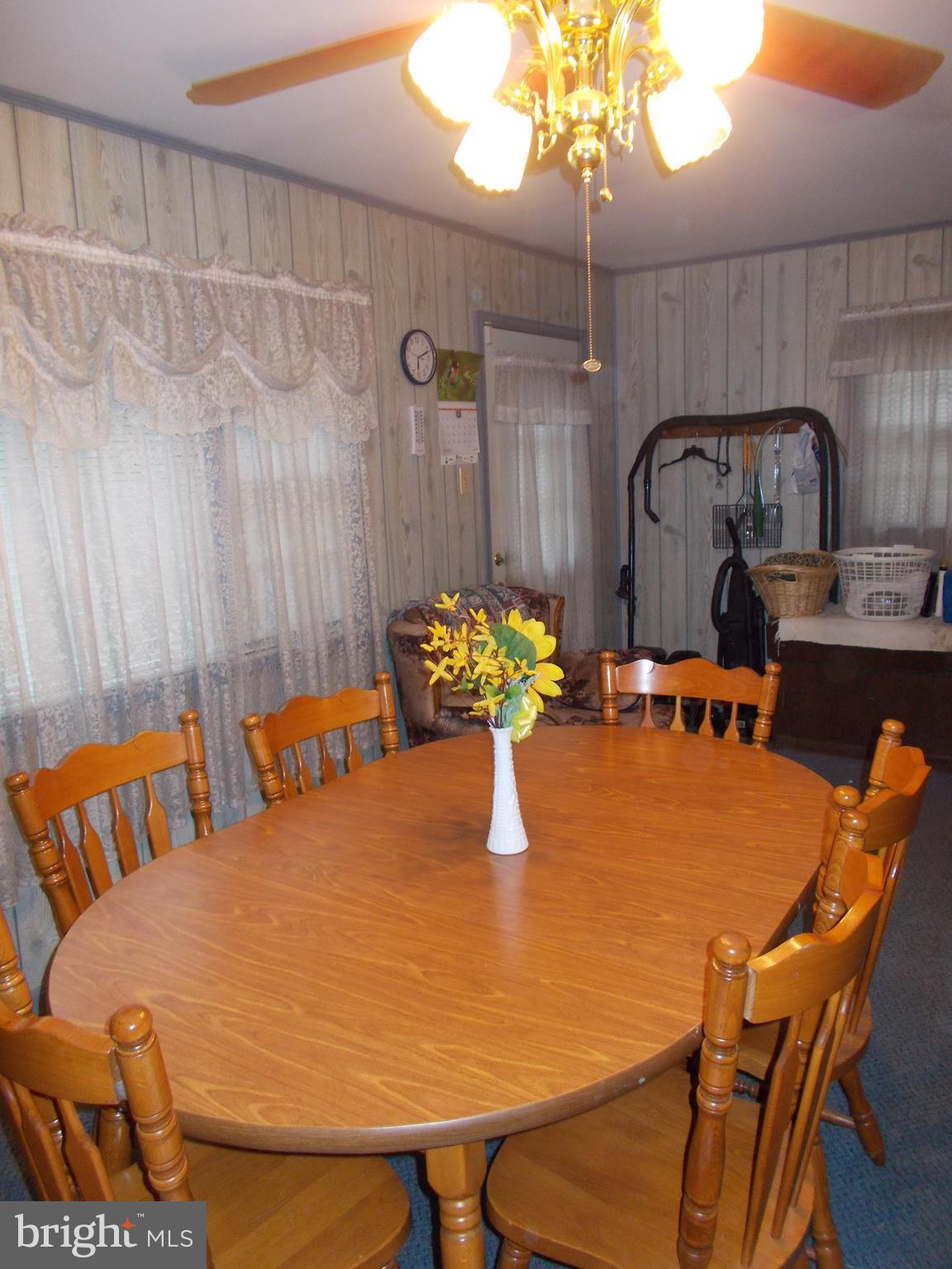 16613 Fairview Road Hagerstown, MD 21740 - Photo 10 of 22 Dining Room