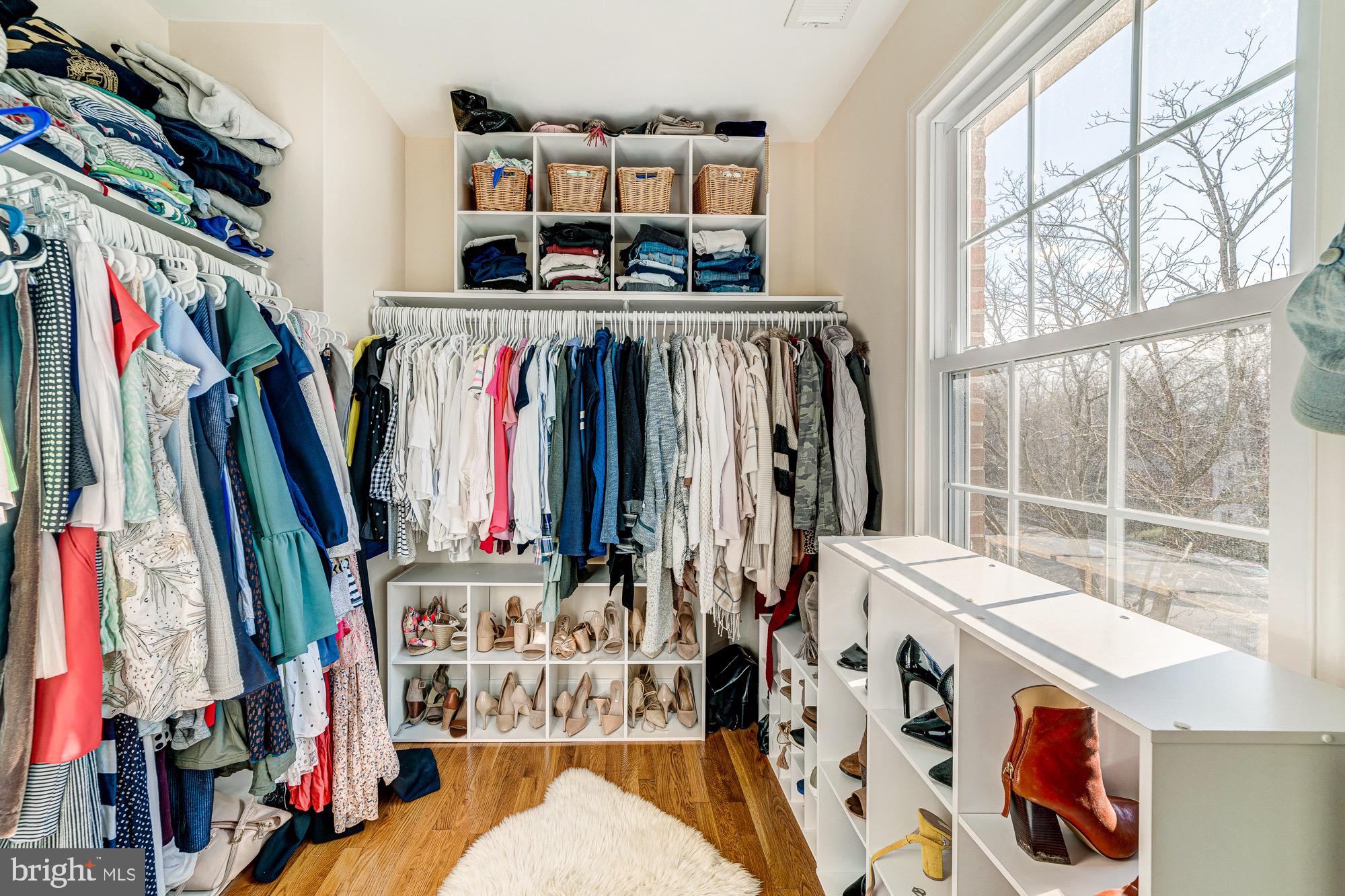 6426 Wainfleet Court Springfield, VA 22152 - Photo 33 of 37 Enjoy this large walk-in closet!!