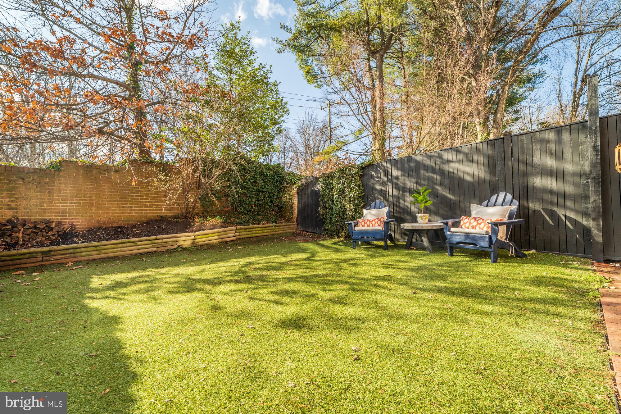 6426 Wainfleet Court Springfield, VA 22152 - Photo 9 of 37 Ready for grilling season! Invite the neighbors!