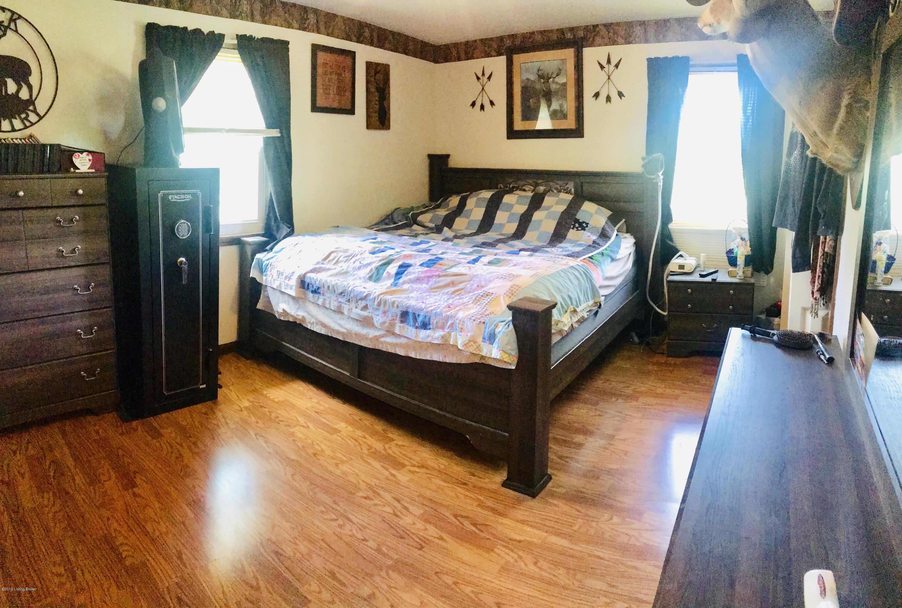 288 Rabbit Flat Road Leitchfield, KY 42754 - Photo 6 of 20 AB3F53C4-84A2-4F15-952A-A847D28A859B