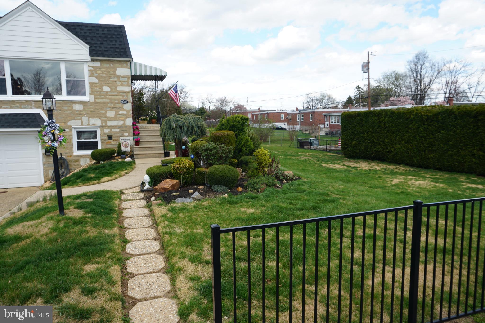 9988 Woodfern Road Philadelphia, PA 19115 - Photo 2 of 40 Gallery Image 2