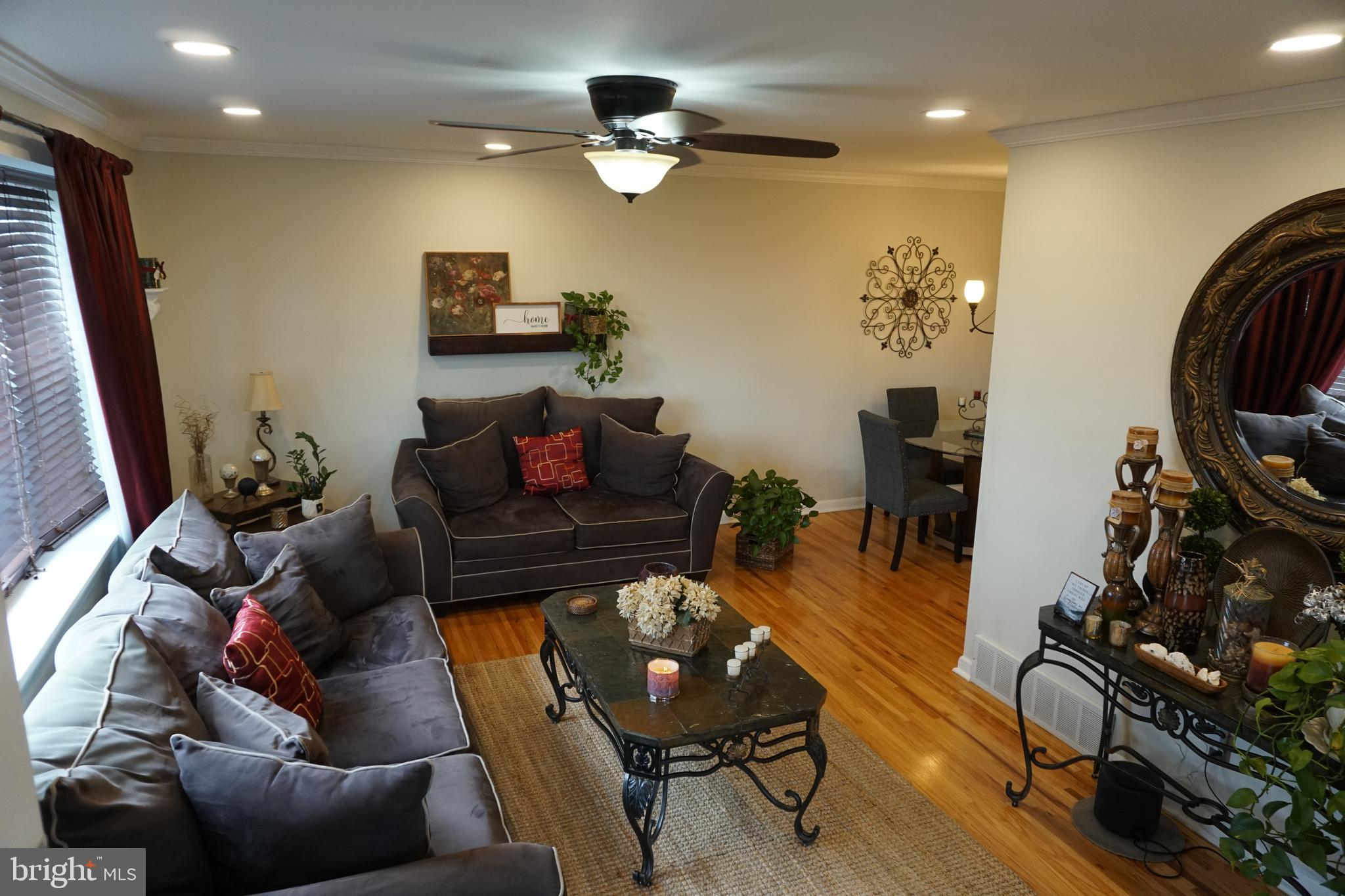 9988 Woodfern Road Philadelphia, PA 19115 - Photo 8 of 40 Gallery Image 8