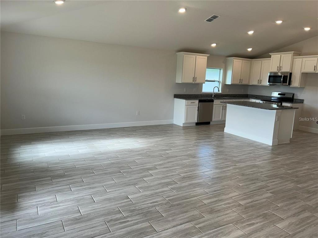 36159 Welsh Glade Road Dade City, FL 33525 - Photo 6 of 16