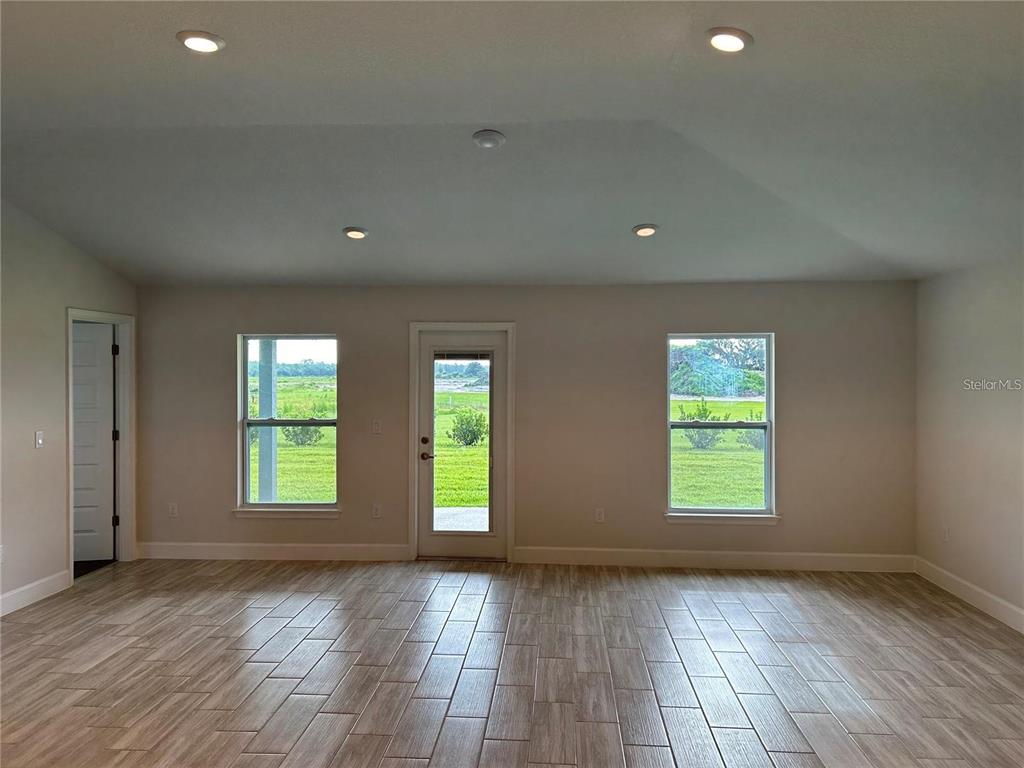 36159 Welsh Glade Road Dade City, FL 33525 - Photo 8 of 16