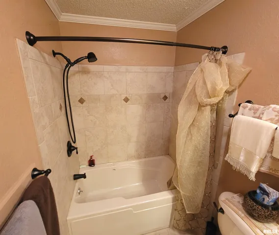 $174,000 | 437 Prairie View Drive, Salem, IL 62881