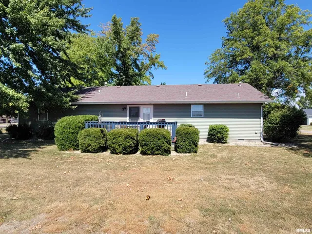 $174,000 | 437 Prairie View Drive, Salem, IL 62881