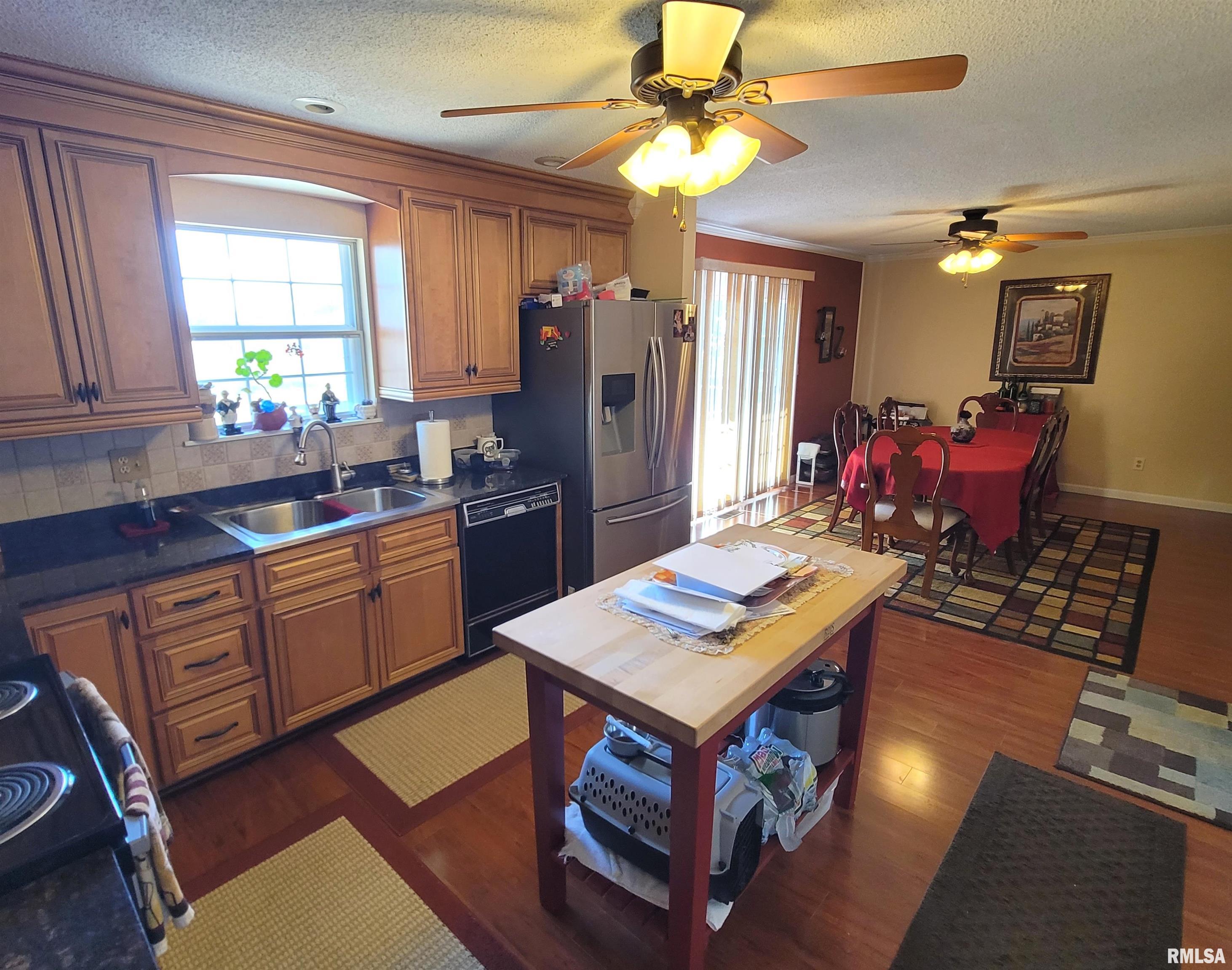 437 Prairie View Drive Salem, IL 62881 - Photo 3 of 27