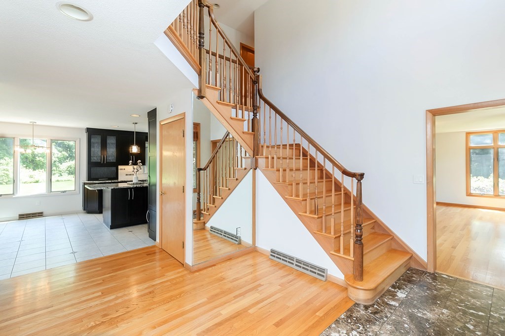5 Old Farm Road Wilbraham, MA 01095 - Photo 3 of 39 Gallery Image 3