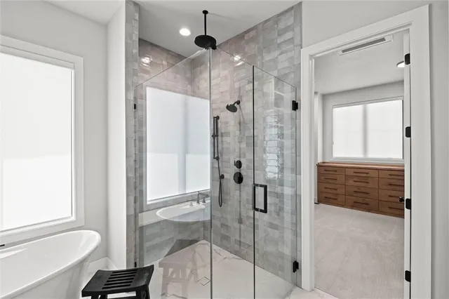 $2,750,000 | 7390 North National Drive, Parkville, MO 64152