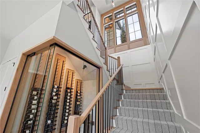 $2,750,000 | 7390 North National Drive, Parkville, MO 64152