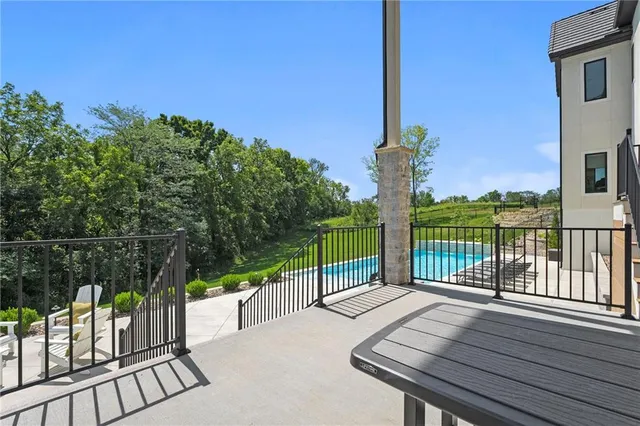 $2,750,000 | 7390 North National Drive, Parkville, MO 64152