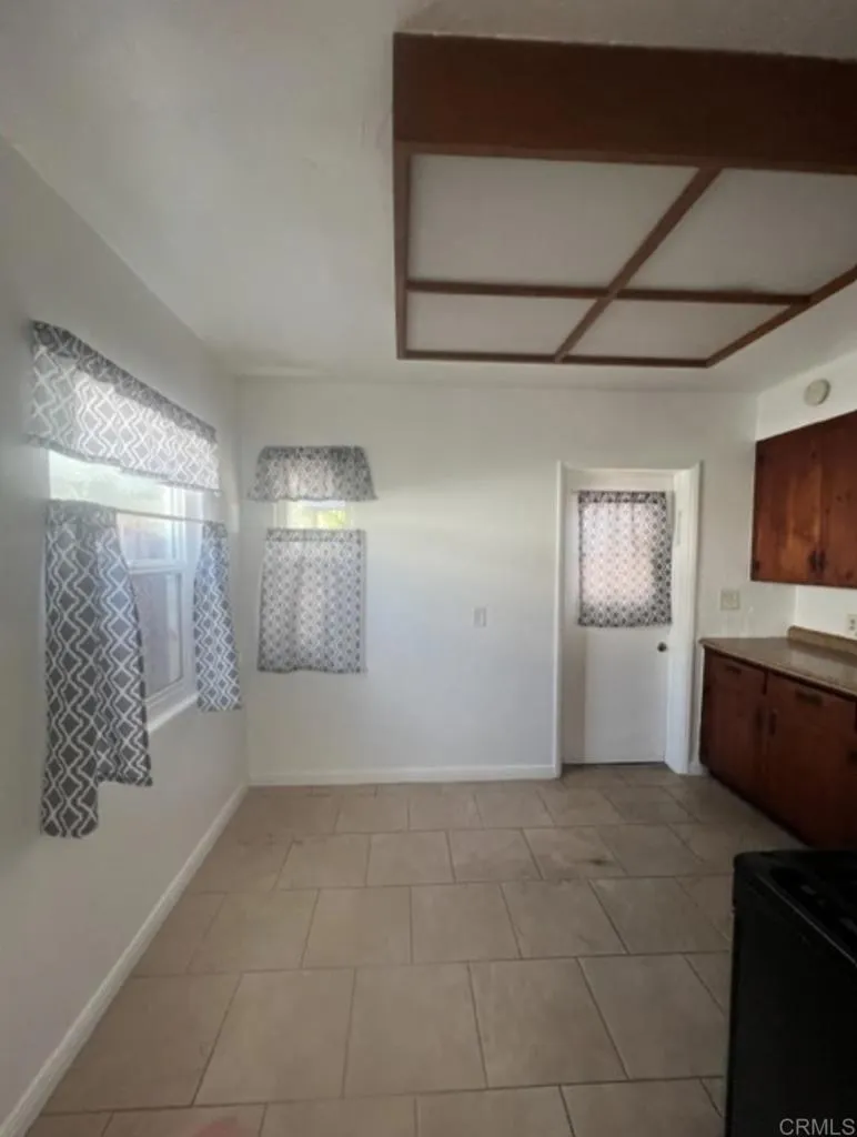 321 Roanoke Road El Cajon, CA 92020 - Photo 7 of 18