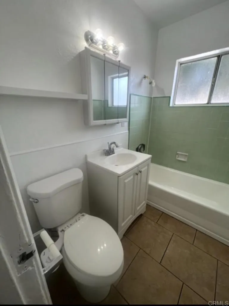 321 Roanoke Road El Cajon, CA 92020 - Photo 10 of 18