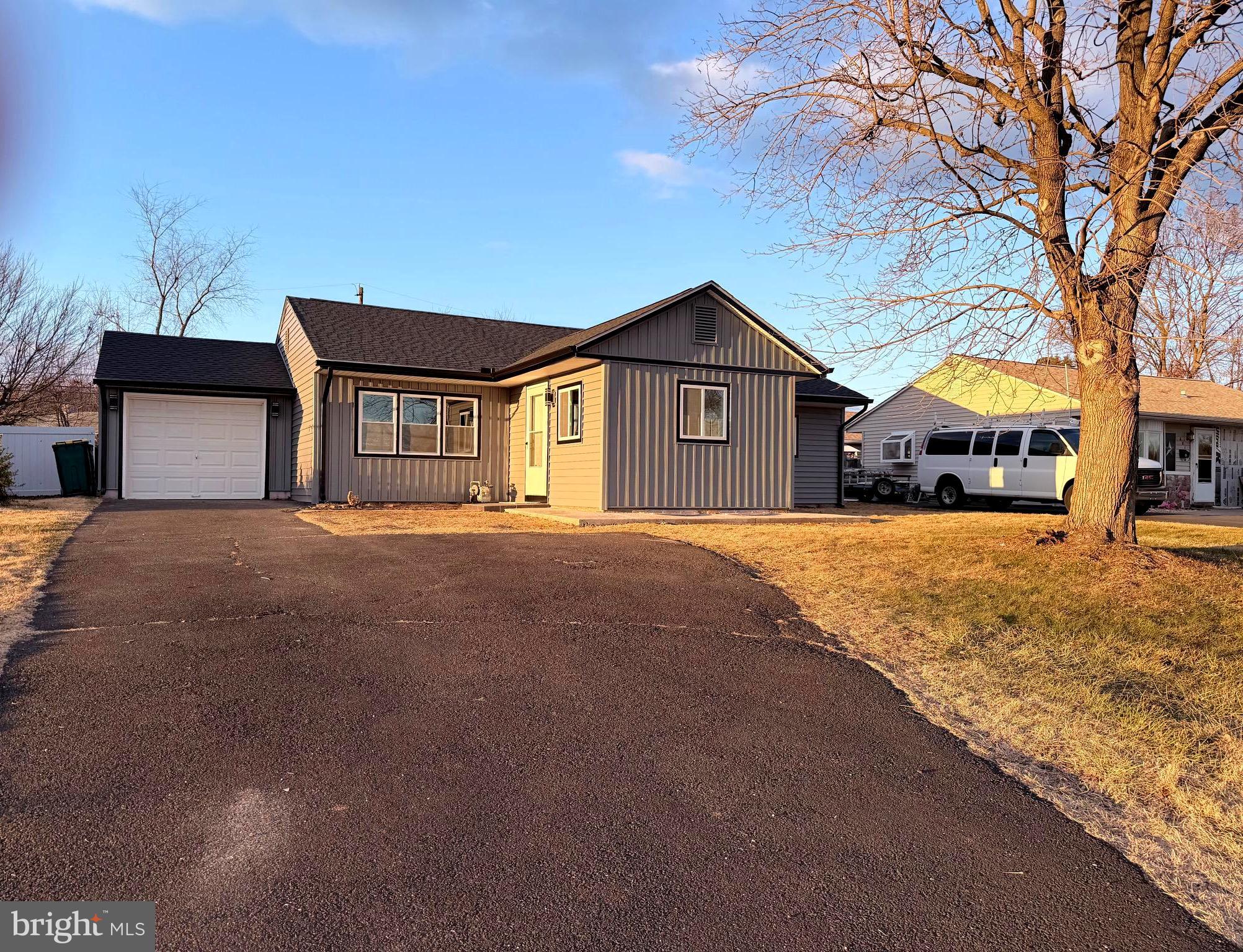 679 Trenton Road Fairless Hills, PA 19030 - Photo 2 of 29