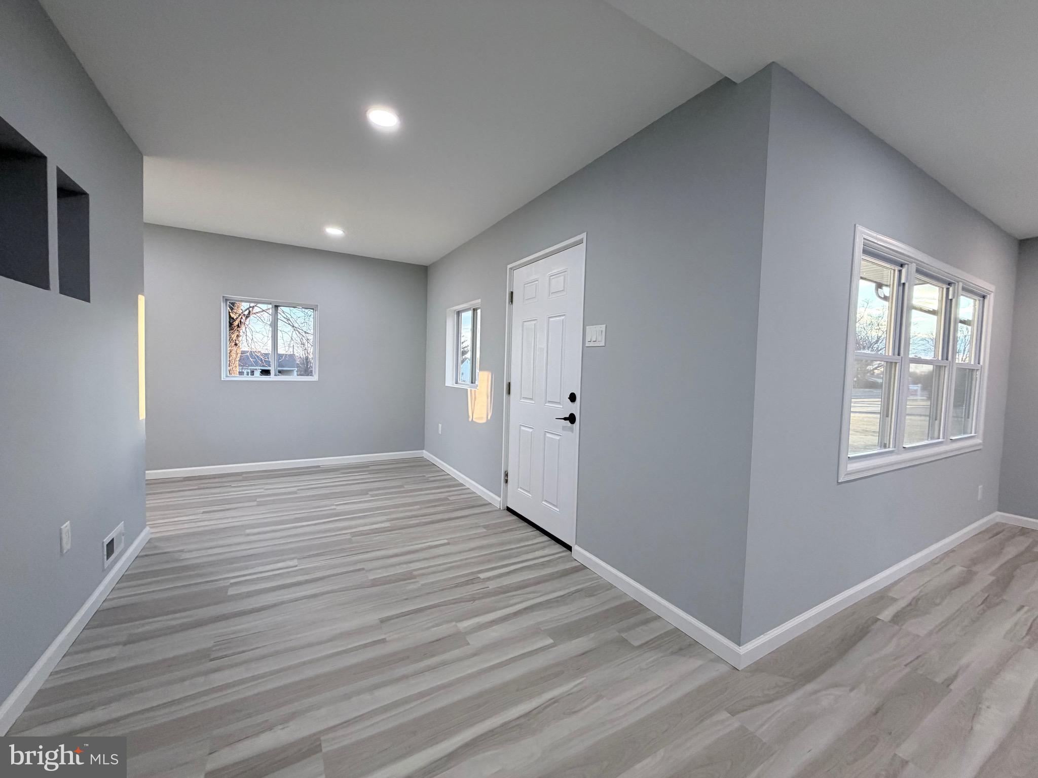 679 Trenton Road Fairless Hills, PA 19030 - Photo 5 of 29