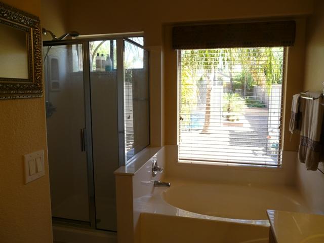 519 East Devon Drive Gilbert, AZ 85296 - Photo 13 of 18 MASTER BATH