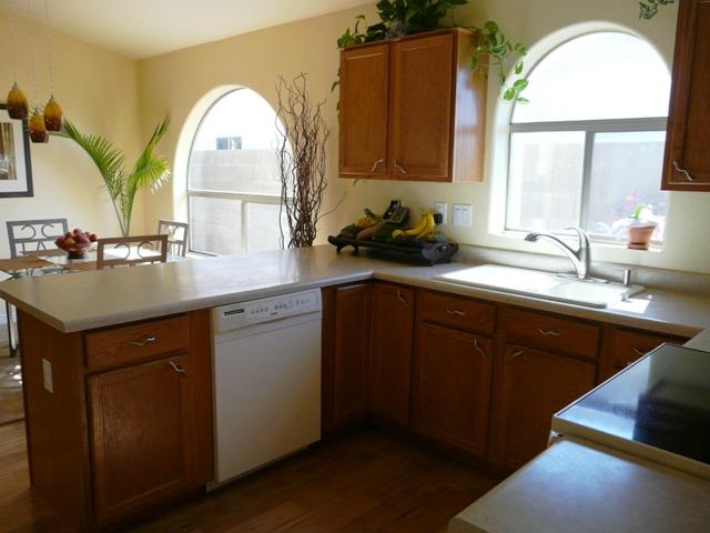 519 East Devon Drive Gilbert, AZ 85296 - Photo 6 of 18 KITCHEN