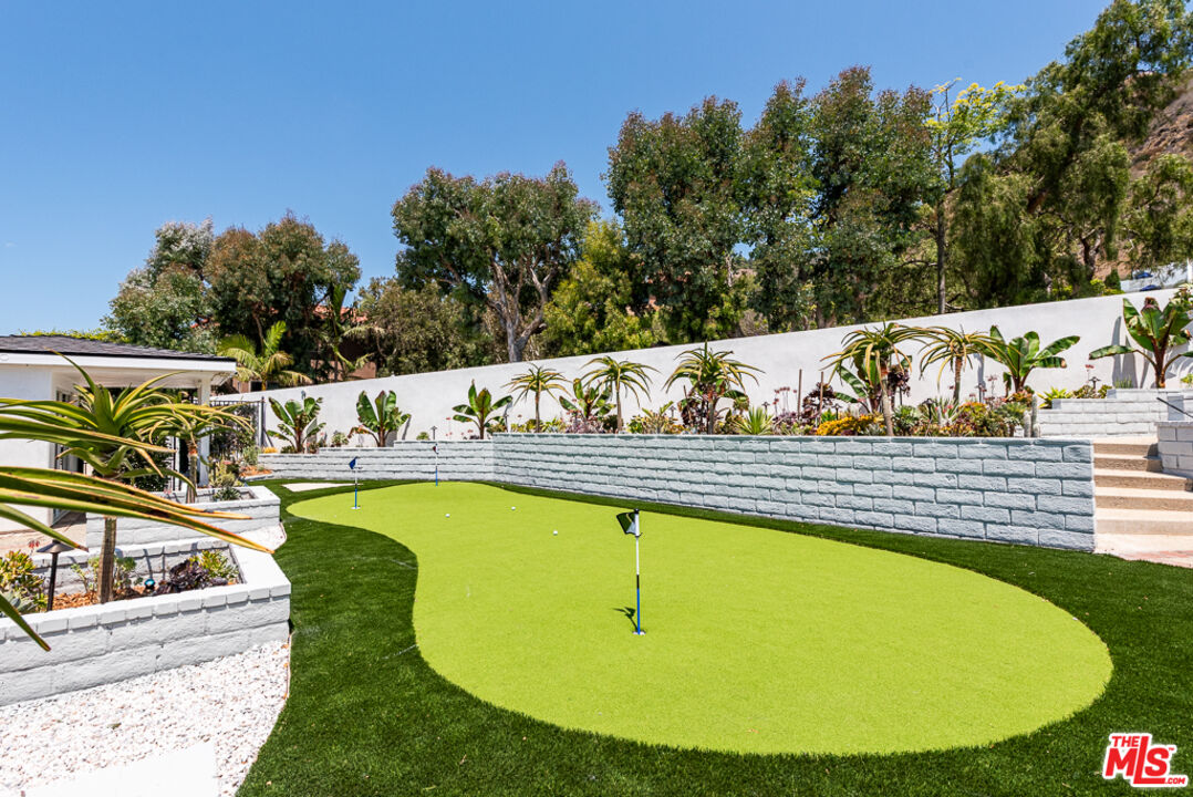 31271 Bailard Road Malibu, CA 90265 - Photo 33 of 38