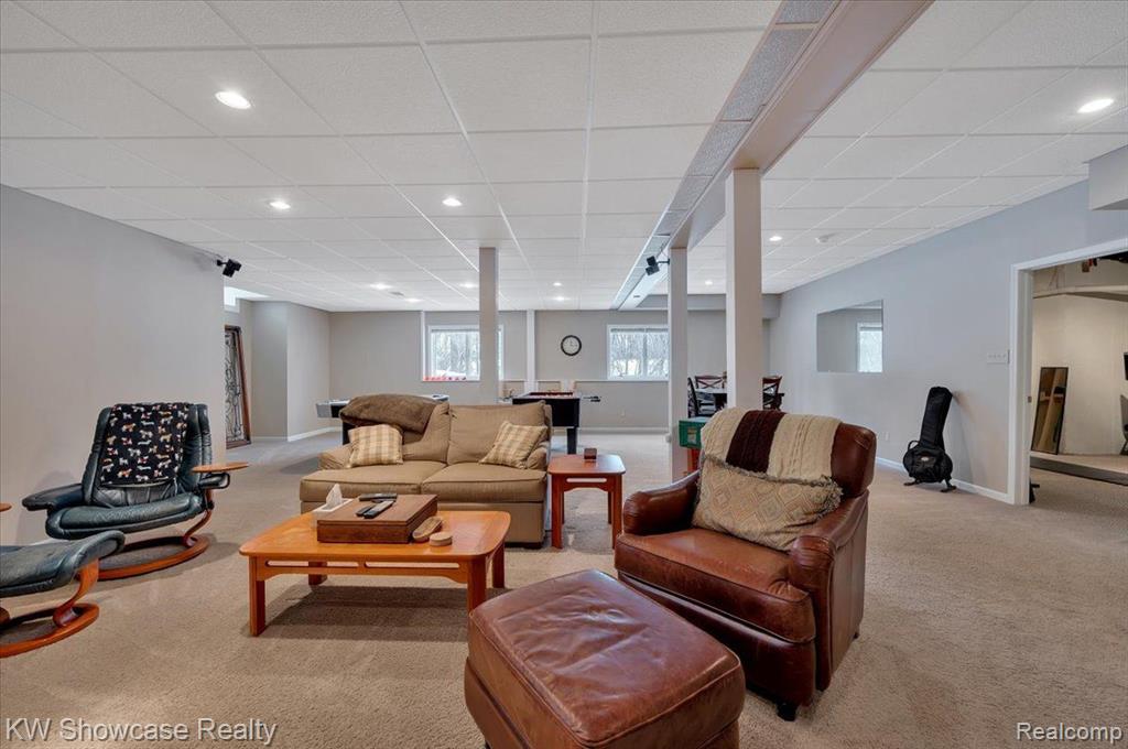 1405 Timber Ridge Court Milford, MI 48380 - Photo 23 of 42 Gallery Image 23