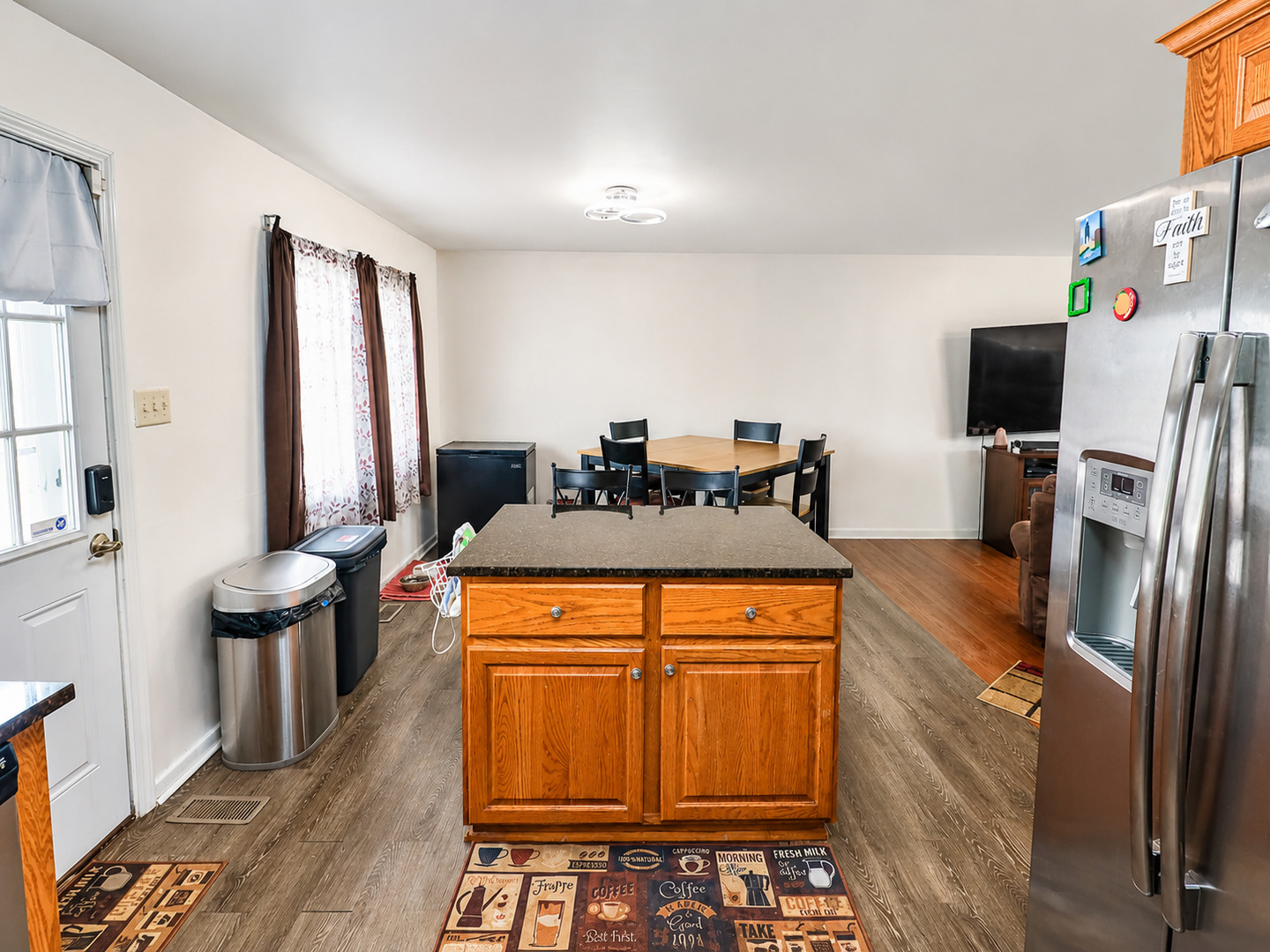 307 Hickory Avenue Romeoville, IL 60446 - Photo 5 of 15