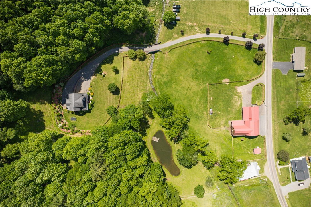 1527 Mabel School Road Zionville, NC 28698 - Photo 2 of 49