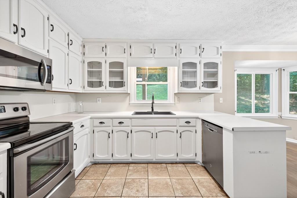 262 Harmony Grove Road Lilburn, GA 30047 - Photo 12 of 35