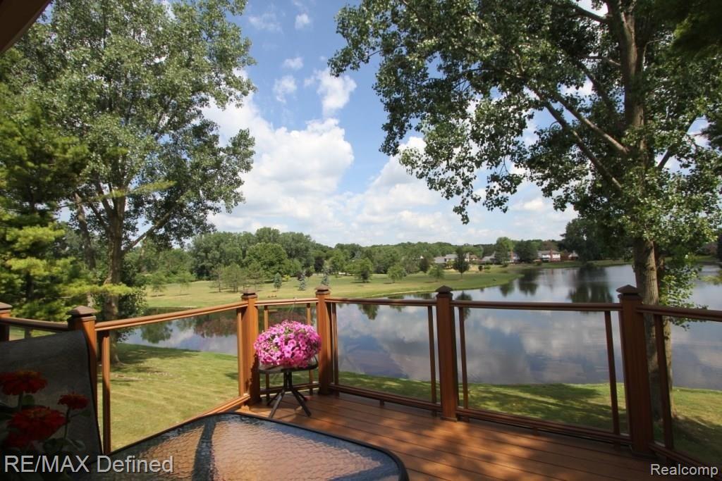 2332 Ulster Road Rochester Hills, MI 48309 - Photo 10 of 38