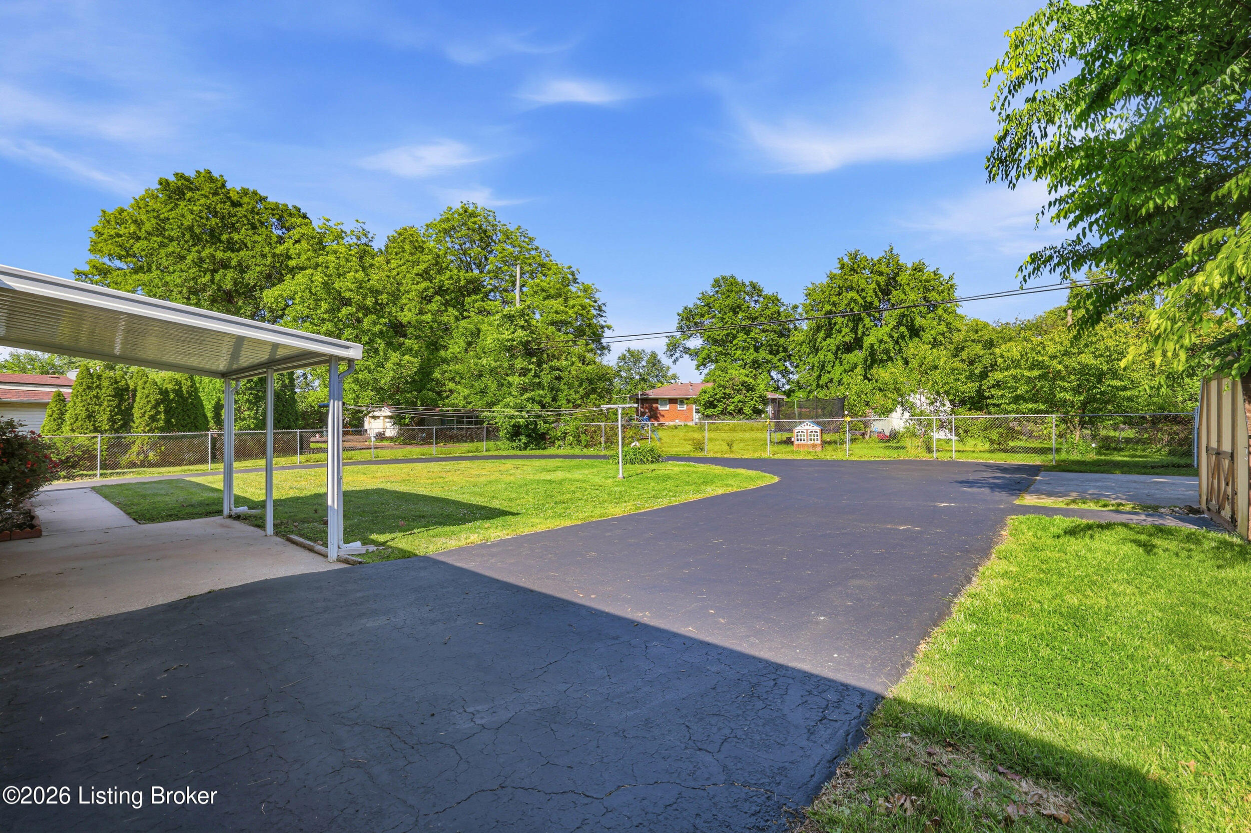 4709 Clarmar Road Jeffersontown, KY 40299 - Photo 39 of 43 4709 clarmar-39
