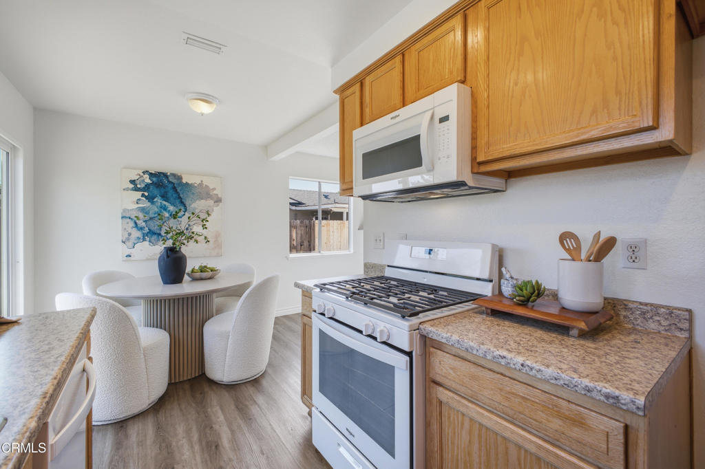 10087 Bristol Drive Rancho Cucamonga, CA 91737 - Photo 7 of 17 07 - Bristol (10087)