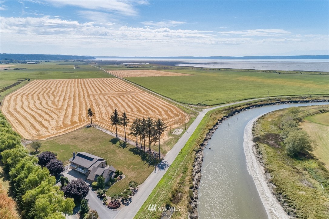 9414 Thomle Road Stanwood, WA 98292 - Photo 1 of 36 Gallery Image 1