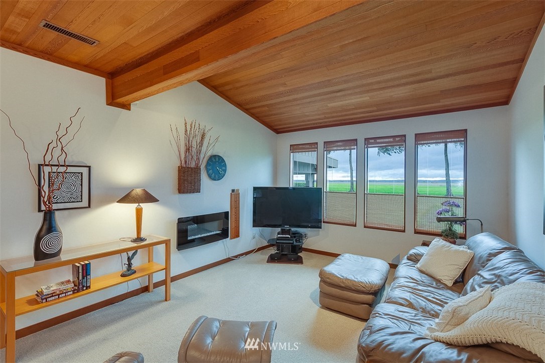 9414 Thomle Road Stanwood, WA 98292 - Photo 32 of 36 Gallery Image 32
