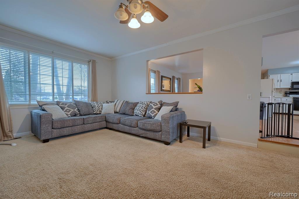 3960 Coventry Valley Road Waterford, MI 48329 - Photo 6 of 25 Gallery Image 6