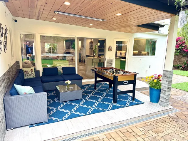 a view of a porch of the house