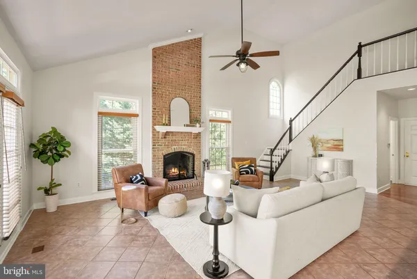 $1,500,000 | 12212 Jonathons Glen Way, Herndon, VA 20170