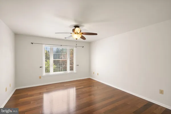 $1,500,000 | 12212 Jonathons Glen Way, Herndon, VA 20170