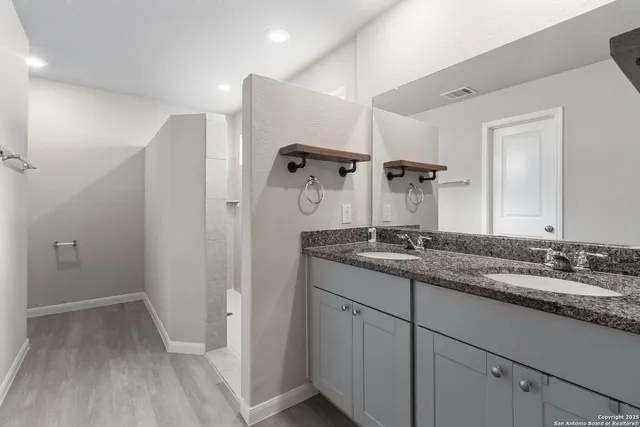 $2,200 | 31543 Meander Lane, Bulverde, TX 78163