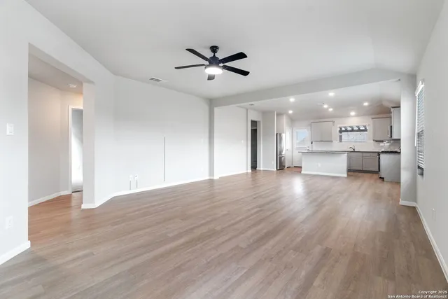 $2,200 | 31543 Meander Lane, Bulverde, TX 78163