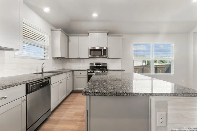 $2,200 | 31543 Meander Lane, Bulverde, TX 78163