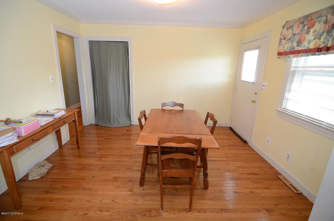 7200 Bartee Bridge Road Stantonsburg, NC 27883 - Photo 4 of 14 3 Dining Room