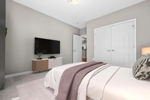 $525,000 | 5108 Donovan Drive, Unit 108, Alexandria, VA 22304
