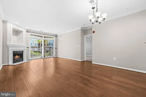 $525,000 | 5108 Donovan Drive, Unit 108, Alexandria, VA 22304