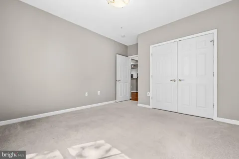 $525,000 | 5108 Donovan Drive, Unit 108, Alexandria, VA 22304
