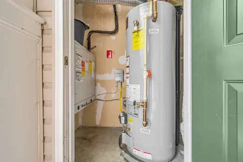 $525,000 | 5108 Donovan Drive, Unit 108, Alexandria, VA 22304