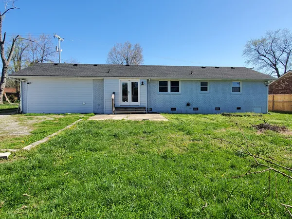 $2,145 | 219 Wessington Place, Hendersonville, TN 37075