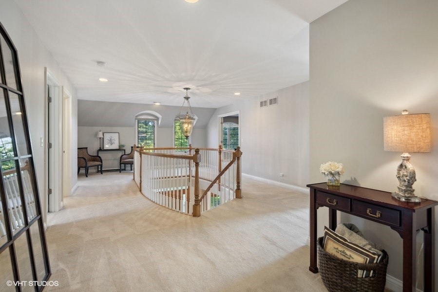 438 West 3rd Street Elmhurst, IL 60126 - Photo 19 of 43 a view of a livingroom with furniture and a livingroom