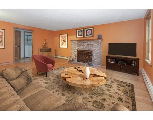 300 8 Lots Road Sutton, MA 01590 - Photo 2 of 19