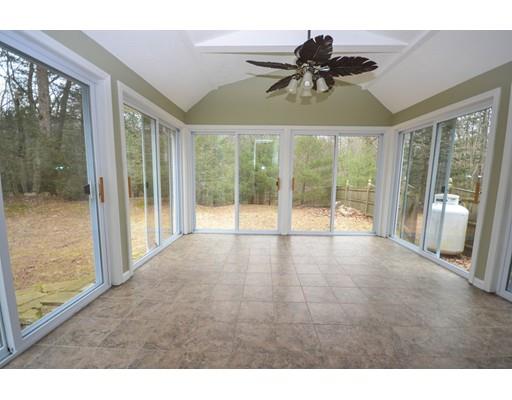 300 8 Lots Road Sutton, MA 01590 - Photo 7 of 19
