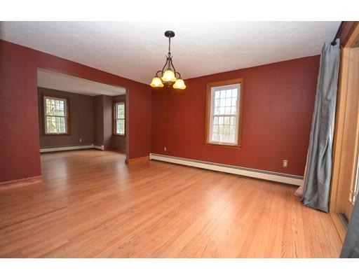 300 8 Lots Road Sutton, MA 01590 - Photo 8 of 19